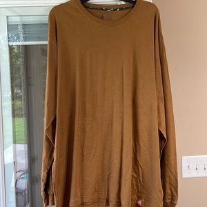 Men’s Legendary Tails Long Sleeve Shirt